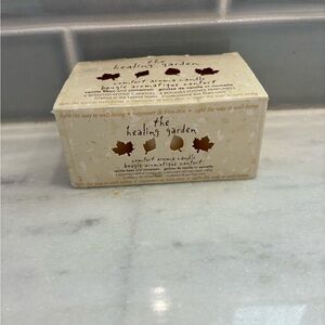 THE HEALING GARDEN Comfort AROMA CANDLE 6 Vanilla Bean Cinnamon DISCONTINUED